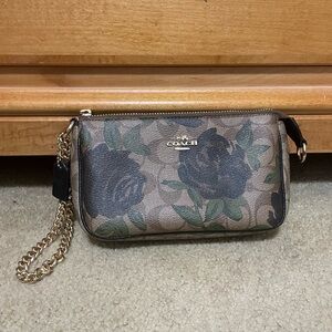 Coach Nolita 19 Signature Canvas Black Rose Print Purse/Wristlet